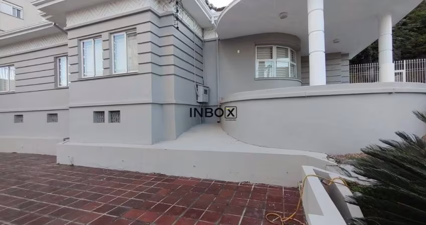 INBOX CIA IMOBILIÁRIA ALUGA - Casa comercial no Centro de Bento Gonçalves.
