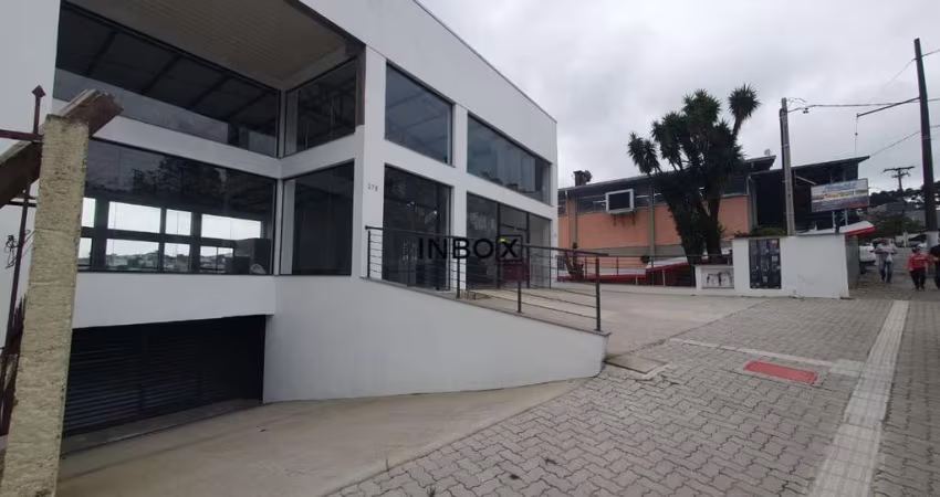 INBOX CIA IMOBILIÁRIA ALUGA SALA COMERCIAL COM 750M² LOCALIZADA AO LADO DA FRUTEIRA SÃO ROQUE NA CIDADE DE BENTO GONÇALVES