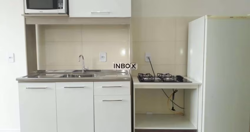 INBOX CIA IMOBILIÁRIA ALUGA: Kitnet mobiliado e equipado no Humaitá.