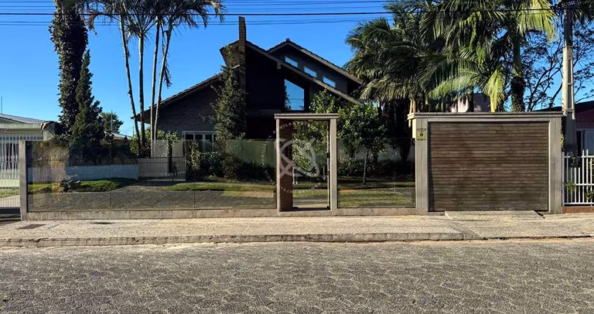 Casa Alto Padrão no bairro Vila São José