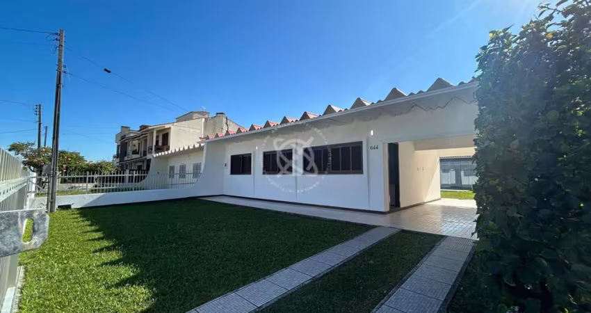 Casa Mobiliada em Balneário Arroio do Silva