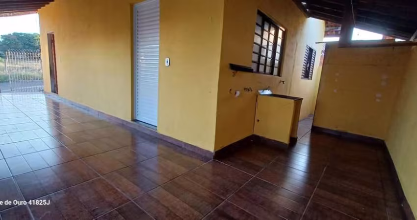 Casa para Locação em São Pedro, Santa Rosa, 2 dormitórios, 1 banheiro, 1 vaga