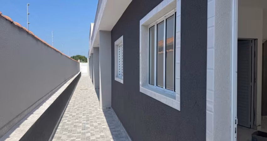 CASA EM CONDOMÍNIO COM PISCINA APENAS 230MIL