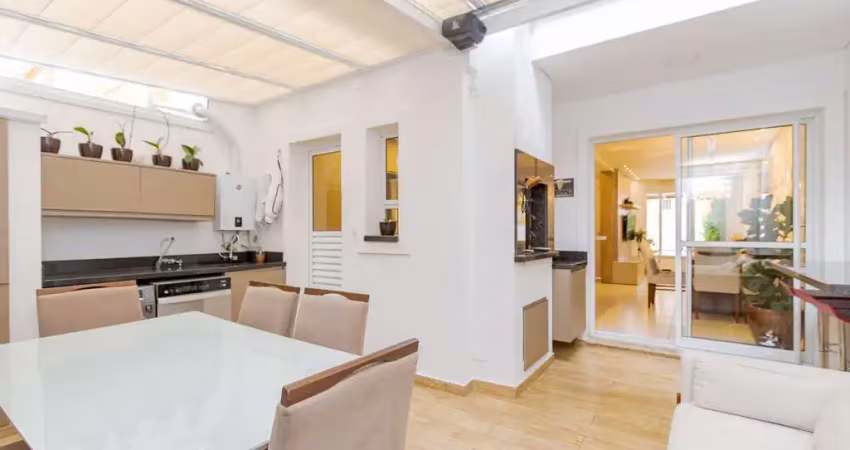 Sobrado semi mobiliado | pilarzinho | 3 dormitórios | em condomínio | r$ 979.000