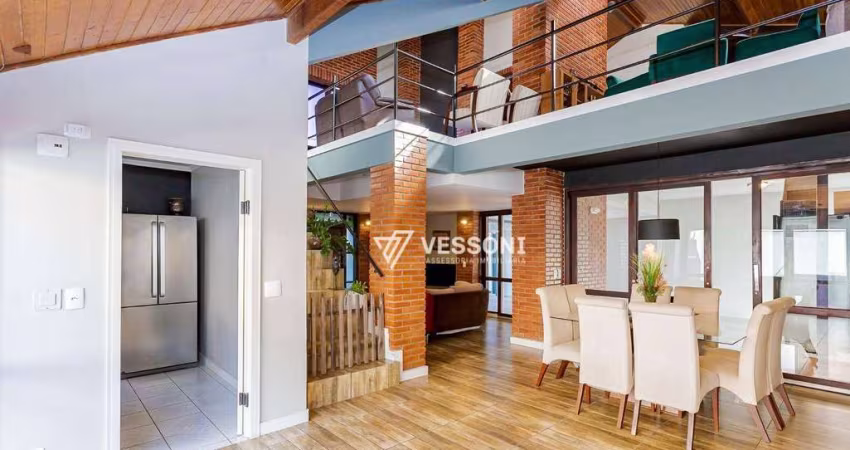 Casa lindíssima de 370M² , com piscina, edícula com churrasqueira , 3 quartos, R$ 1.500.000,00 - Santa Felicidade | Curitiba