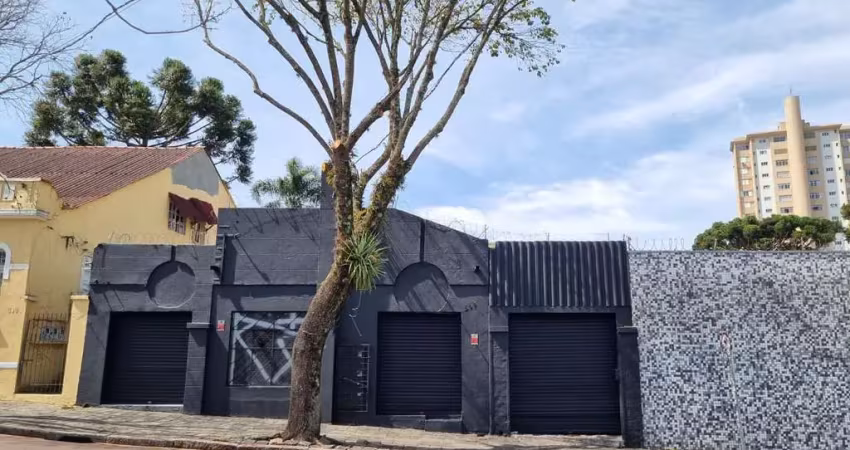 Loja comercial à venda no centro de curitiba com  uma vaga de garagem