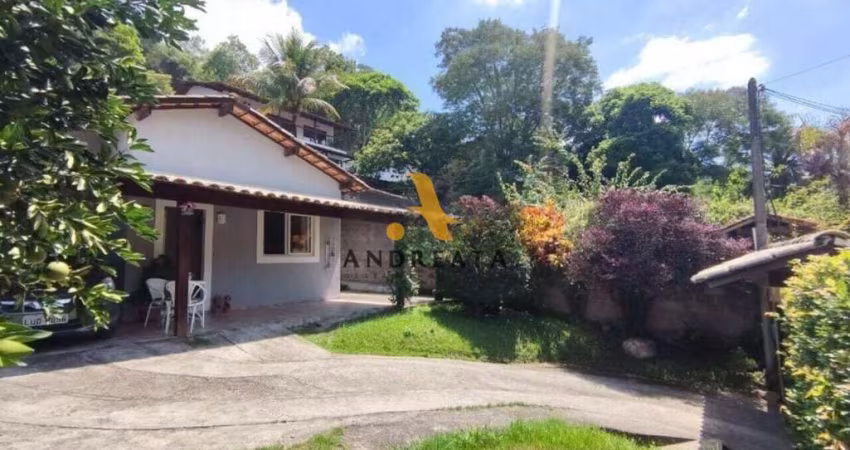 Casa com 3 quartos à venda na Rua D, 5, Itaipu, Niterói