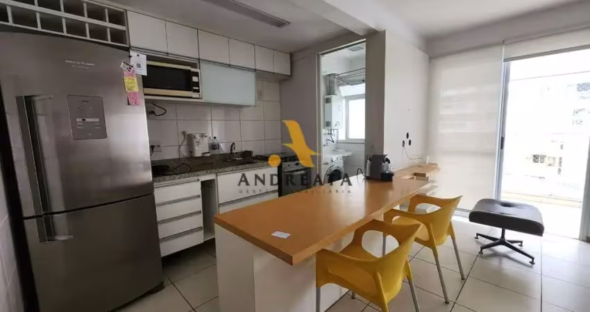 Apartamento com 2 quartos para alugar na Jaime Poggi, 99, Jacarepaguá, Rio de Janeiro