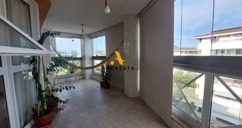 Apartamento com 3 quartos para alugar na Avenida General Olyntho Pillar, 355, Barra da Tijuca, Rio de Janeiro