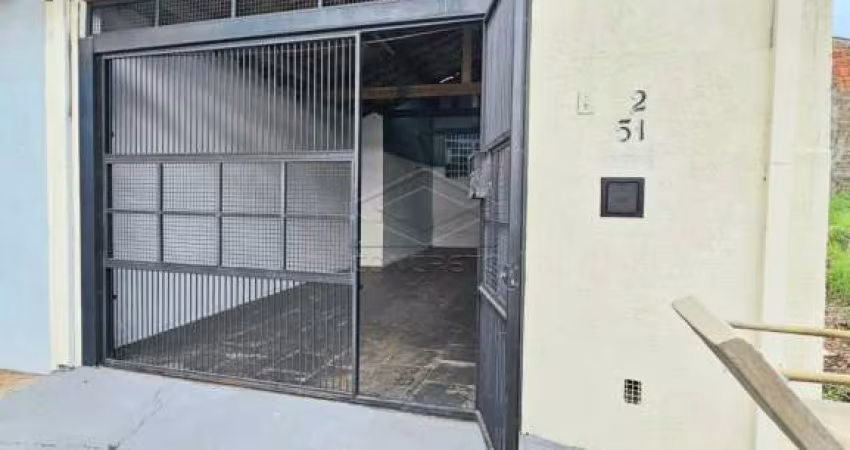 CASA AMPLA COM ÓTIMA LOCALIZAÇÃO