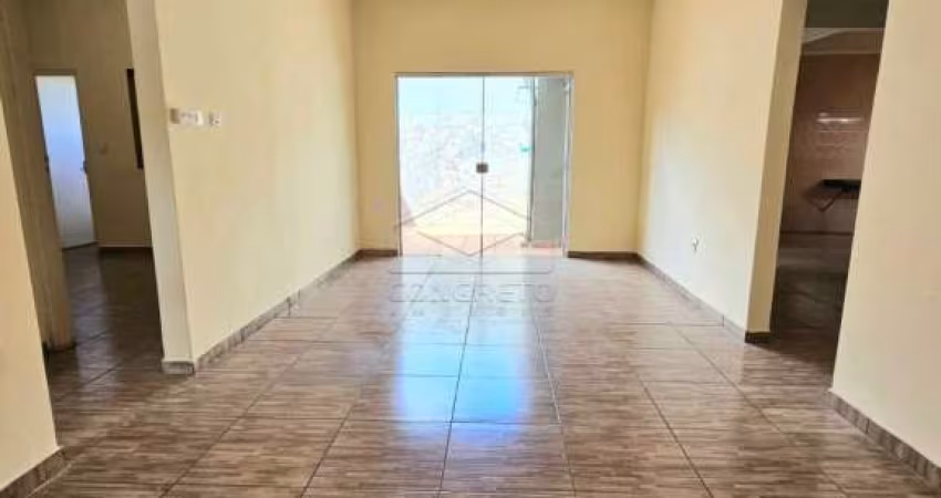 CASA COM 3 DORMITÓRIOS E ÓTIMA LOCALIZAÇÃO