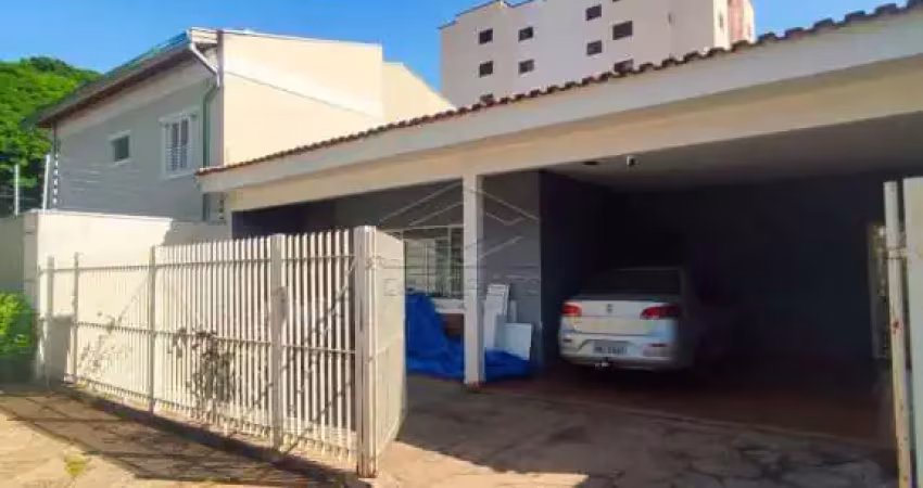 CASA AMPLA COM 03 DORMITÓRIOS E 3 SALAS, PRÓX. À AV. GETÚLIO VARGAS