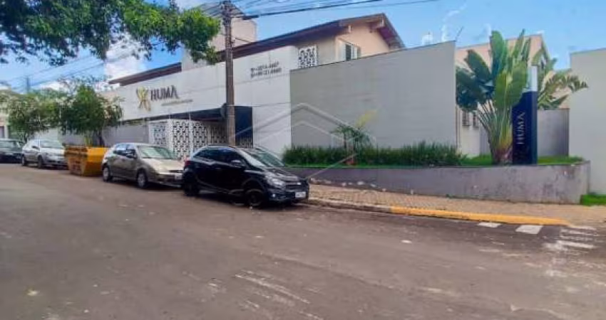 LINDO IMOVEL COMERCIAL A UMA QUADRA DA AV. GETULIO VARGAS