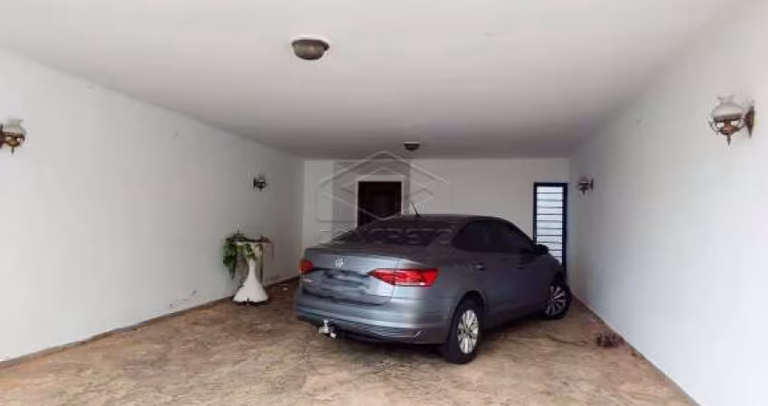 CASA AMPLA COM 04 DORMITÓRIOS
