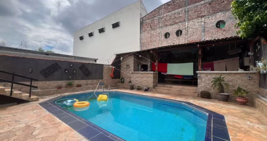 Residência ampla com piscina próximo ao sambodromo de Bauru
