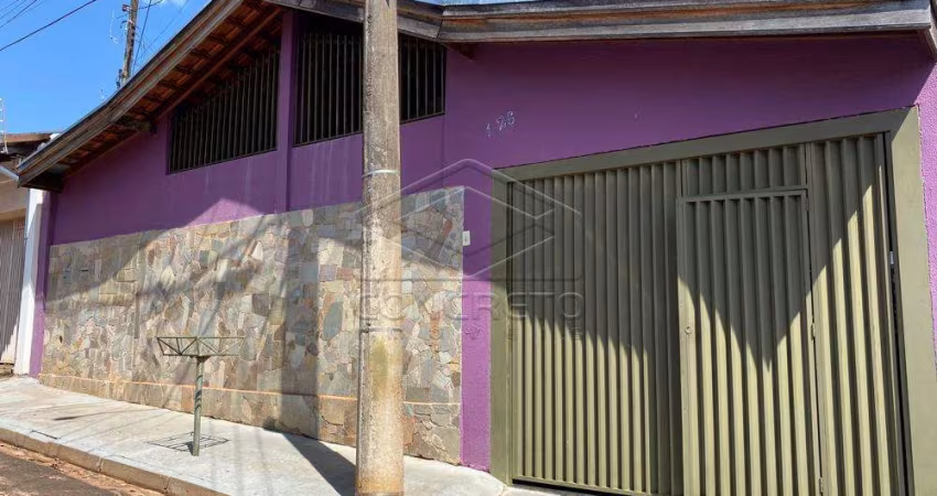 CASA COM 04 DORM SENDO 1 SUÍTE