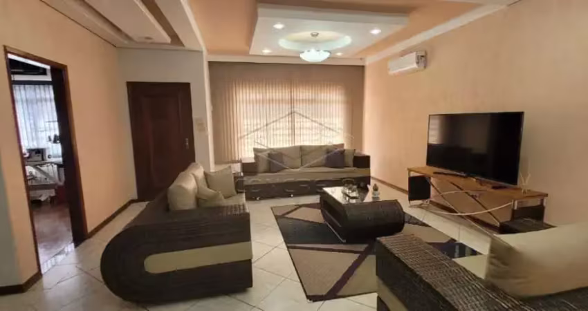 Casa com 3 quartos à venda na Vila Cardia, Bauru 