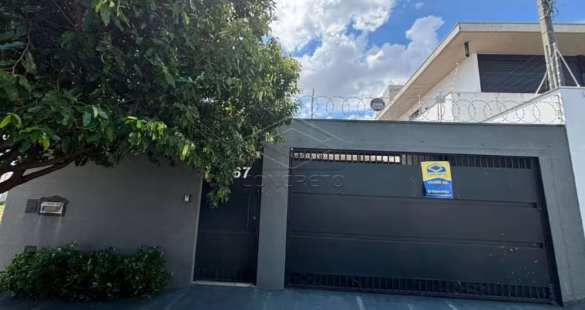 Jardim Estoril - Casa à 1 quadra da Nossa Senhora de Fátima e Gustavo Maciel