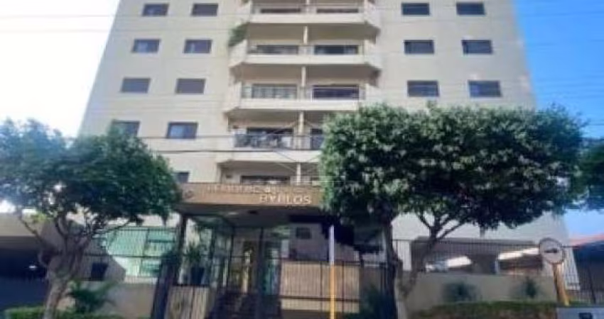 Excelente apartamento no Byblos