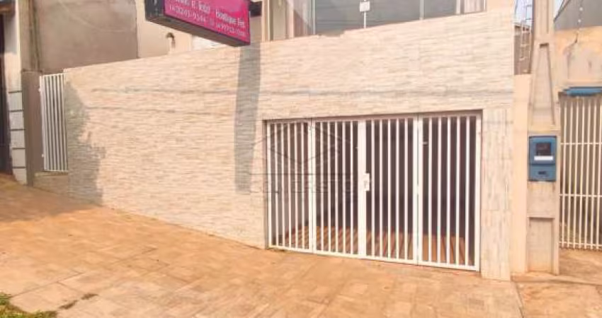 CASA COM 04 DORMITÓRIOS NO CENTRO DA CIDADE, COMERCIAL OU RESIDENCIAL