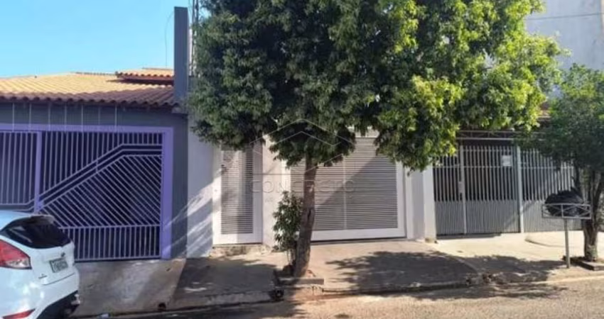 Linda casa assobradada para venda!