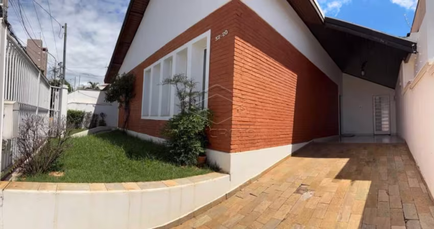 Linda Casa Residencial ou Comercial na Vila Universitária