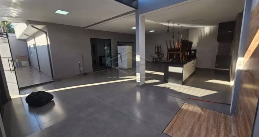 Ótima casa disponível para venda PRÓXIMO da comendador!