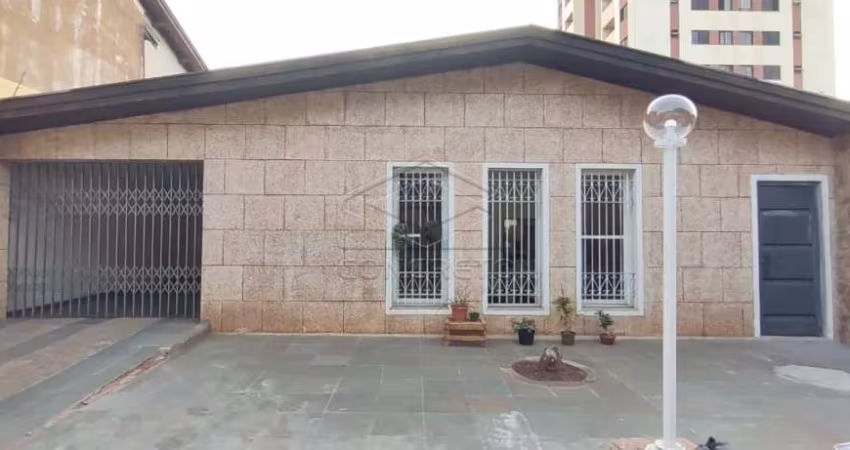 CASA À VENDA EM FRENTE A USC