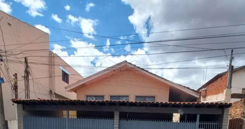 CASA COM 3 DORMITÓRIOS