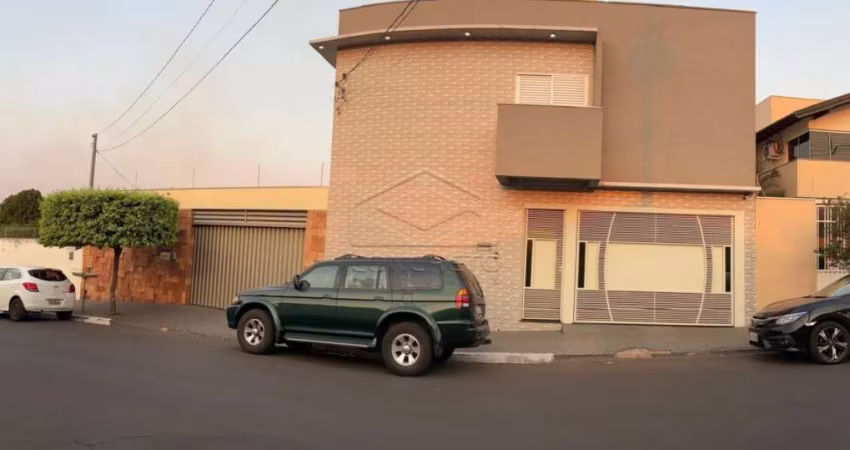 CASA COM 4 SUÍTES COM AR CONDICIONADO, PISCINA E SALÃO DE FESTAS COM ÁREA GOURMET - GEISEL