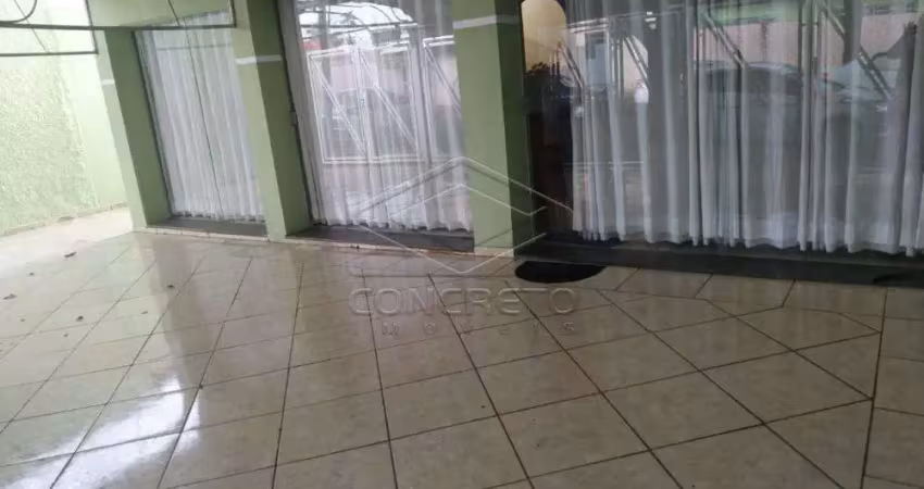 Ampla casa com 3 dor/suíte na Vila Coralina