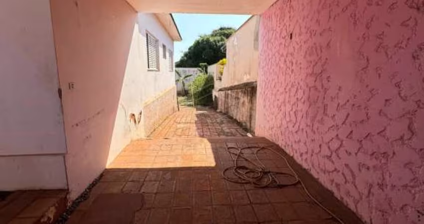 Residência com 03 dormitórios - Lençóis Paulista