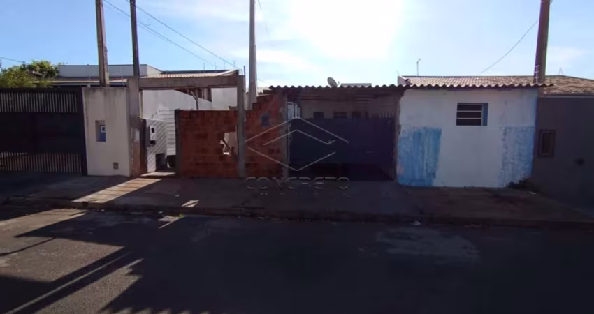 Residência com 03 dormitórios - Vila Ipiranga
