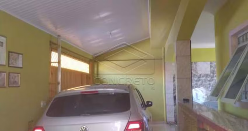 RESIDÊNCIA COM TRÊS DORMITÓRIOS PRÓXIMA AO BELA VISTA!!!