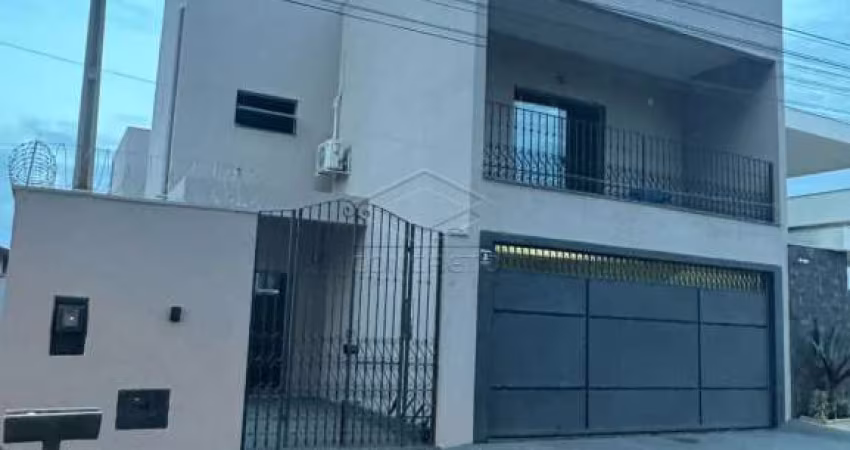 Sobrado Exclusivo à venda no Jardim Márcia em Agudos/SP