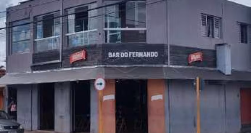Casa com ponto comercial - Bela Vista