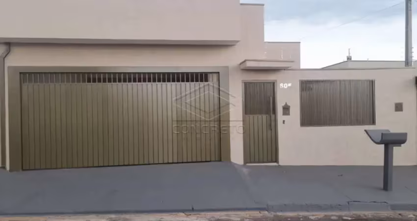 Casa com 3 quartos à venda no Jardim Marcia, Agudos 