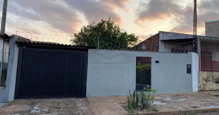 Casa com terreno amplo - Jardim Petrópolis