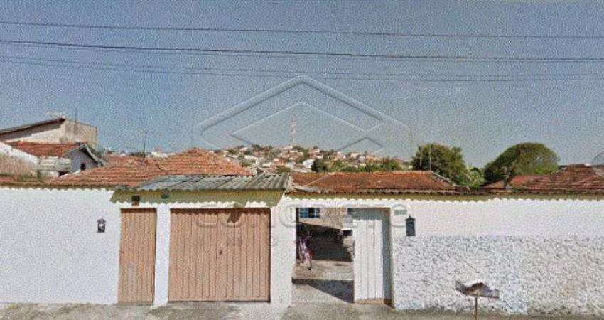 Casa Padrão em Agudos