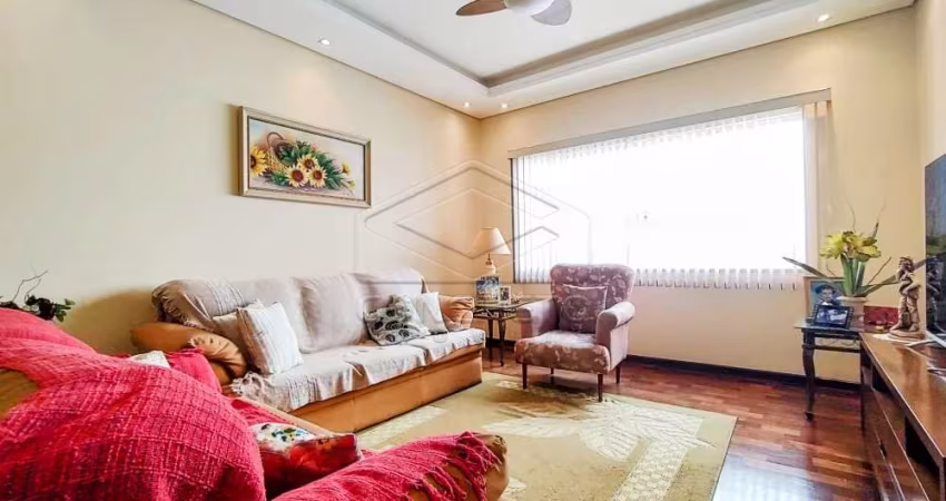 Casa Padrão em Lençóis Paulista