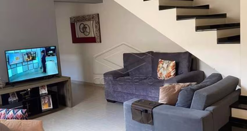 CASA NO SANTA EDWIRGES, assobrada com ótima localização!