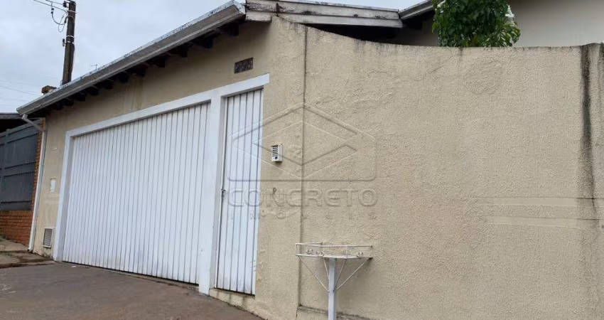 CASA COM SOBRADO E ÁREA GOURMET !!