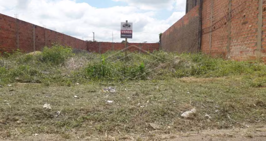 Casa à venda no Jardim Marcia, Agudos 