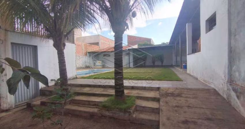 esquina com a R Angelo Colacino