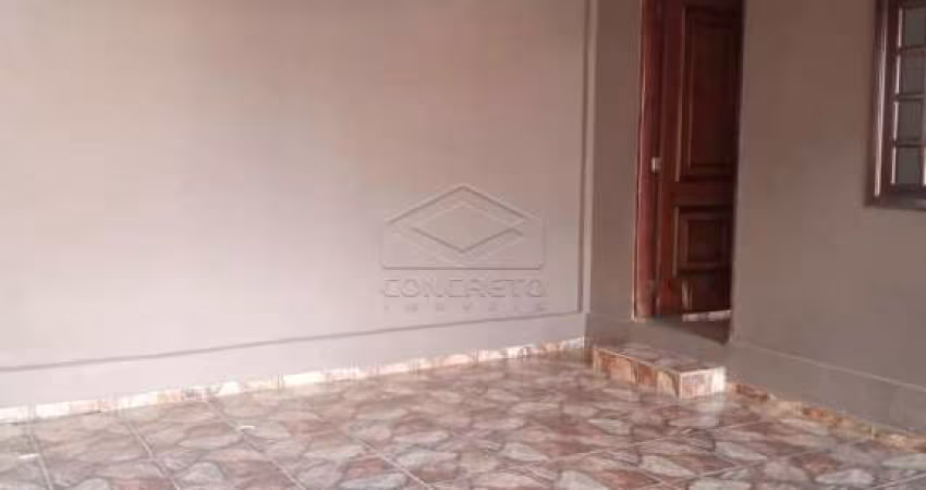 CASA COM 2 DORMITÓRIOS E EDÍCULA PARA VENDA E LOCAÇÃO