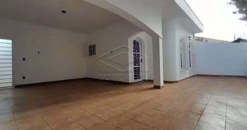 Casa com 3 quartos para alugar no Jardim Alvorada, Jaú 