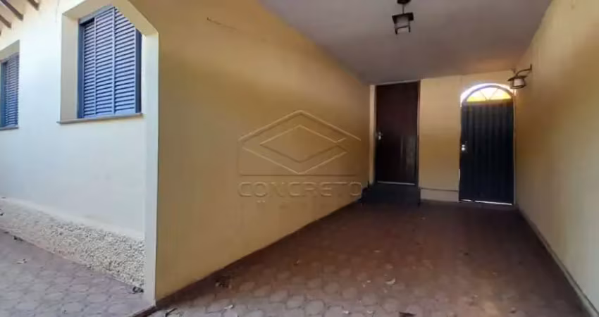 Casa com 4 quartos para alugar na Vila Hilst, Jaú 