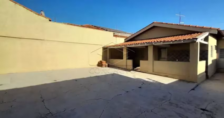 Casa com 2 quartos para alugar no Jardim São Caetano, Jaú 