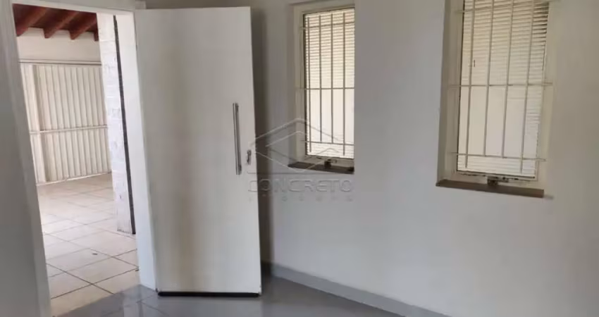 Casa com 3 quartos para alugar no Centro, Lençóis Paulista 