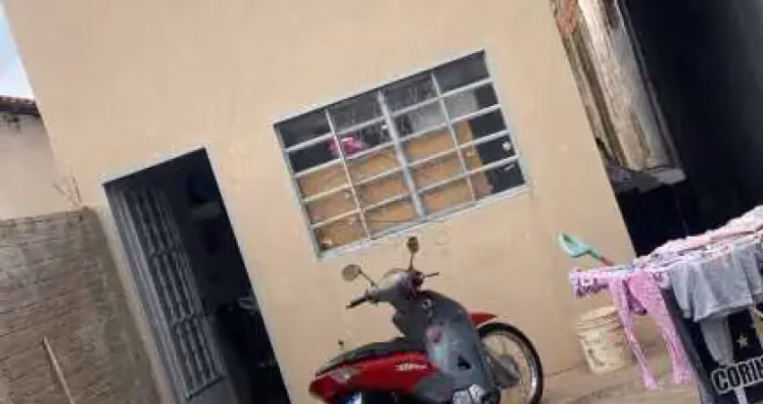 Casa com 2 dormitórios e quintal amplo. parque jaraguá, bauru/sp